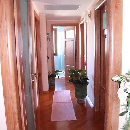 Keira Couette-café Quartucciu